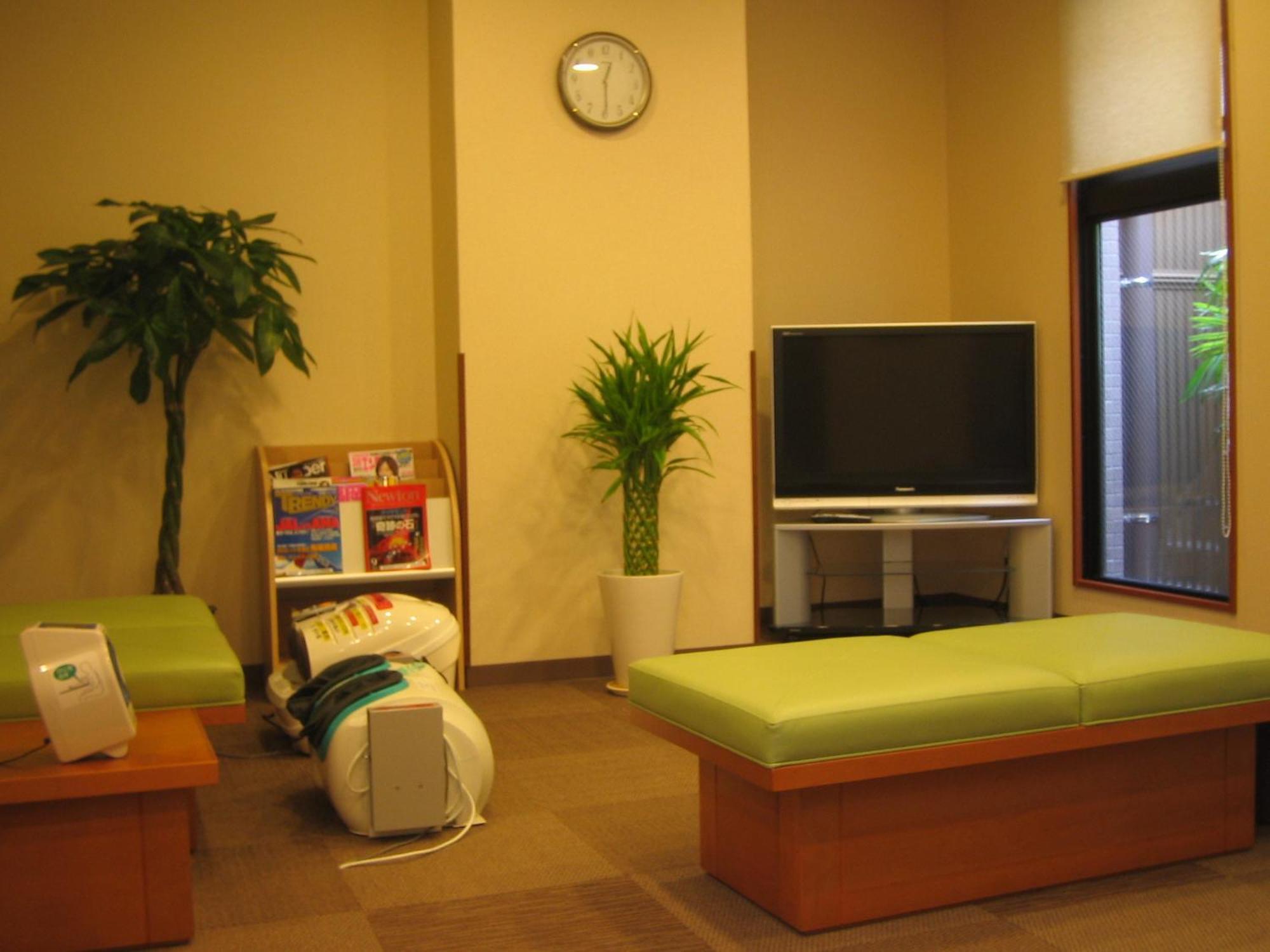 Hotel Route-Inn Kitakyushu-Wakamatsu Ekihigashi Екстериор снимка