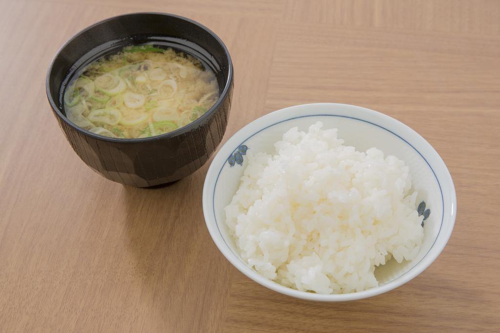 Hotel Route-Inn Kitakyushu-Wakamatsu Ekihigashi Екстериор снимка